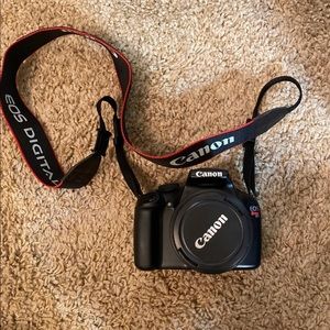 Canon EOS Rebel T3 Camera